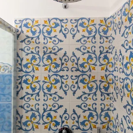 La Casa Del Vicolo Hébergement de vacances *